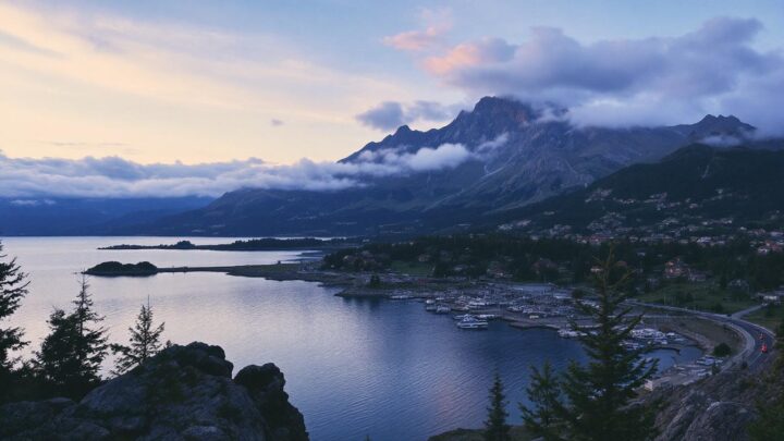 Explorez les meilleurs sites de locations de vacances pour l’Aveyron et les Gorges du Tarn cette saison