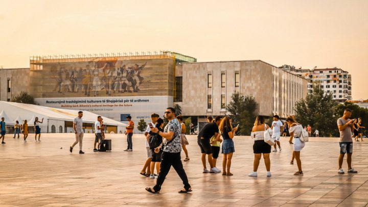 Un week-end à Tirana : 10 sites à découvrir en couple